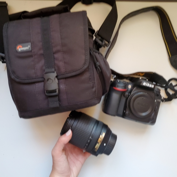 Nikon D7200 Digital Camera - Picture 3 of 10